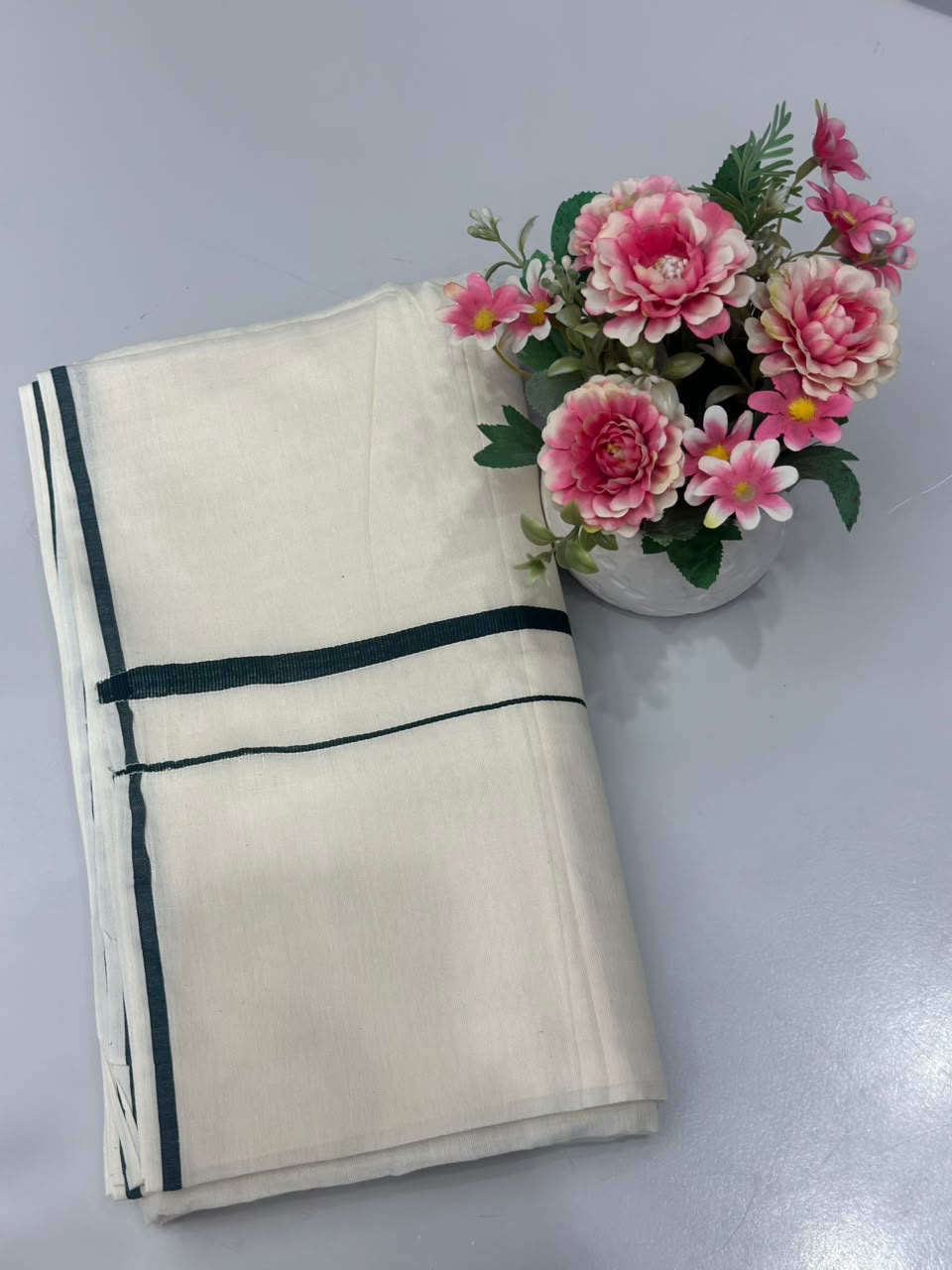 Kerala Saree – Off-White with Bottle Green Border