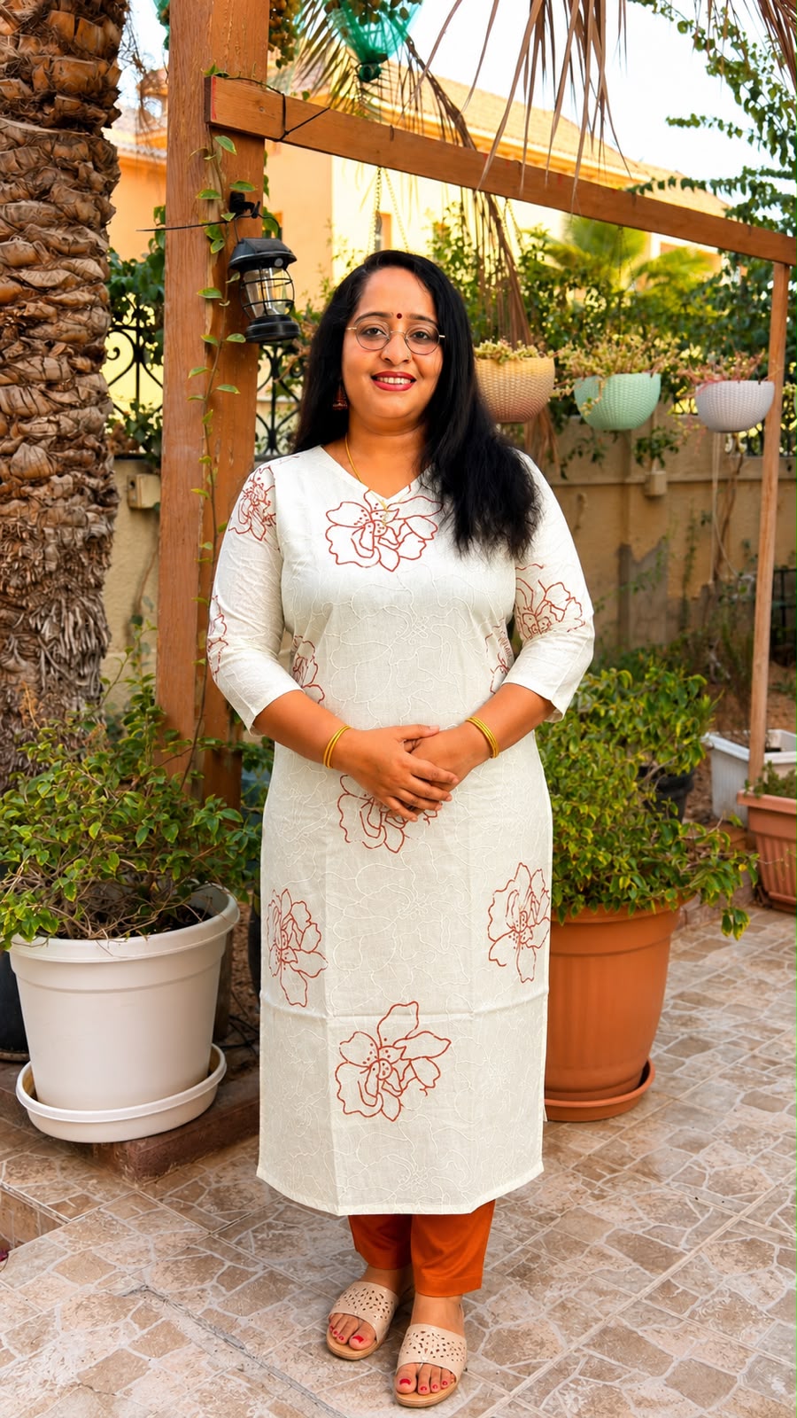 Elegant Floral Onam Kurti Set
