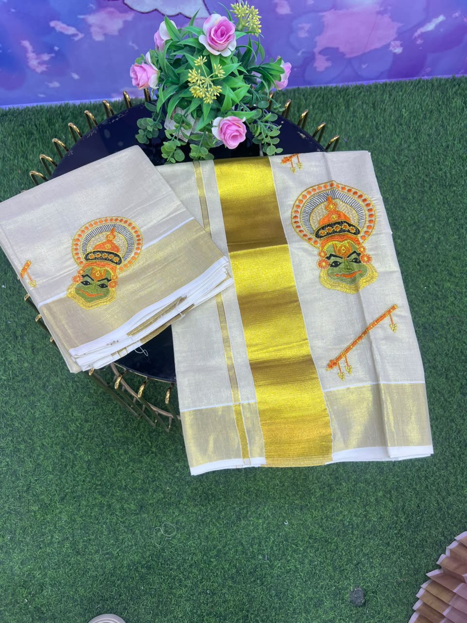 Kathakali Kerala Settu Mundu