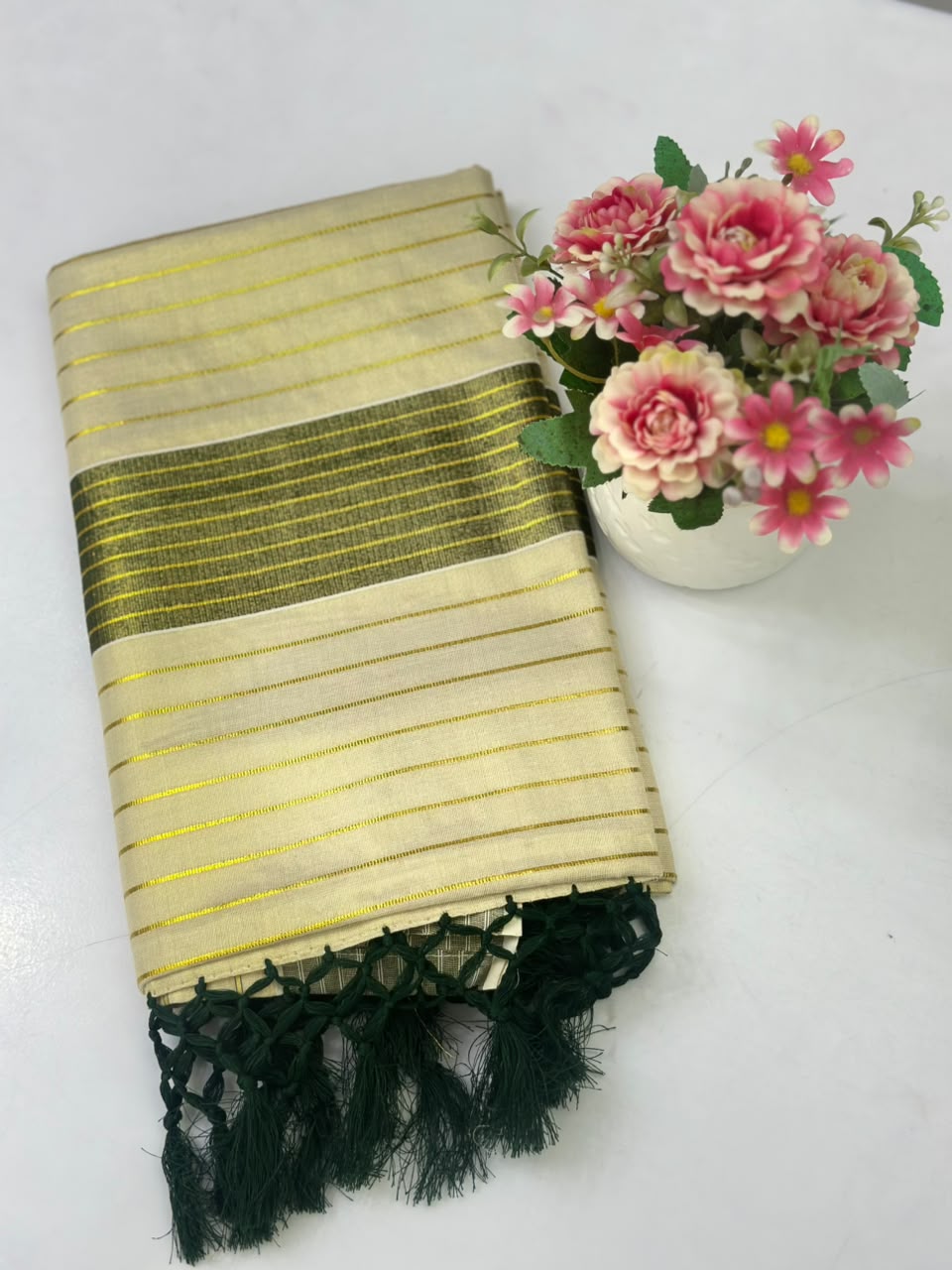Kerala Kasavu Saree