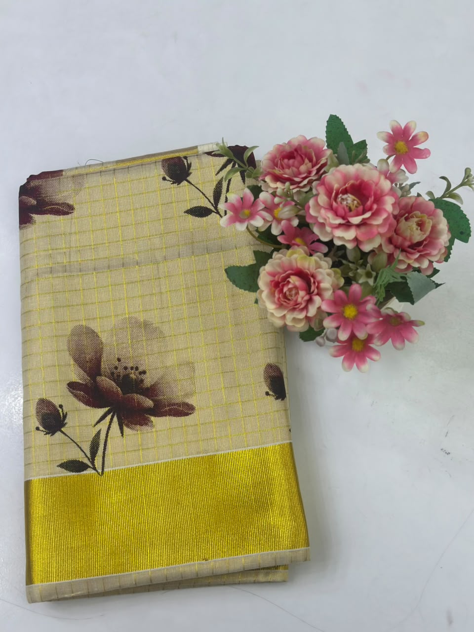Kerala Kasavu Saree with Maroon Floral Print