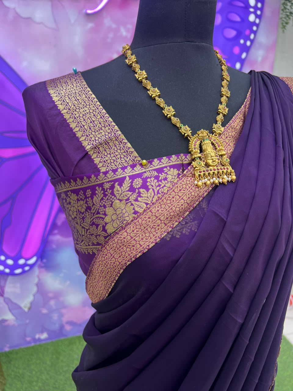 Royal Purple Kerala Style Davani Set