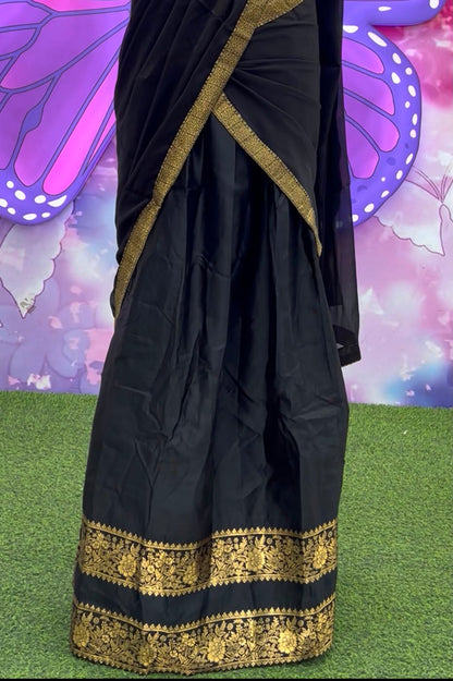 Elegant Black Kerala Style Davani Set with Gold Border